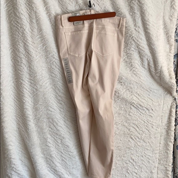 NWT Bass Skinny Fit leg pants light peach/pink First photos similar, not same - Picture 11 of 13